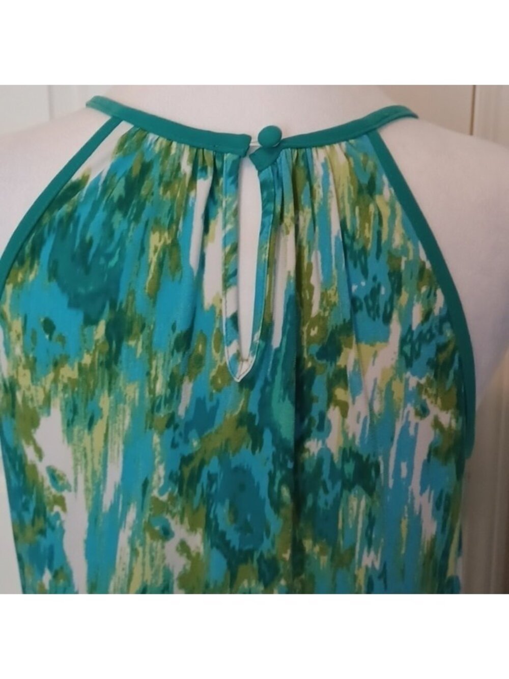 -- Green and White Sleeveless Maxi Dress With Slits On Both Sides Women's Medium - Picture 5 of 11